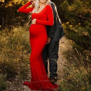 Sexy Mama Maternity Long Sleeve Maxi Dress with mini train